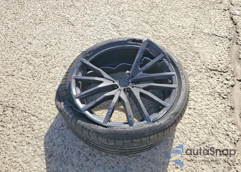 2025 BMW X5 xDrive40I z USA, uszkodzony, nr VIN 5UX23EU09S9Y03586